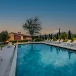 Pietro Farmhouse Apartment In Wine Resort In Lucca
